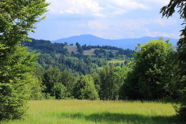 Τοπίο Λιβαδιών Στο Zywiec Beskids Beskid Zywiecki Στην Πολωνία Περιοχή — Φωτογραφία Αρχείου