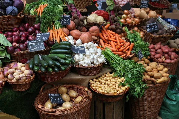 London Borough Market Burgonya Cukkini Carrt Hagyma Árak Egy Piaci — Stock Fotó