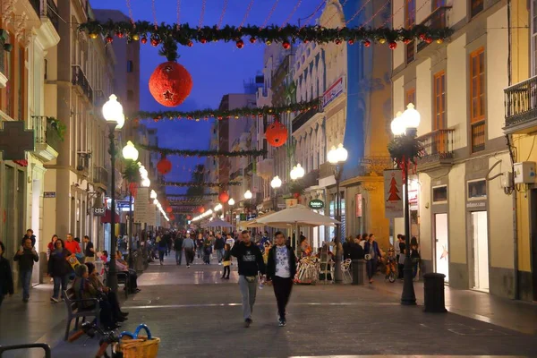 Las Palmas Espanha Novembro 2015 Pessoas Visitam Rua Comercial Triana — Fotografia de Stock