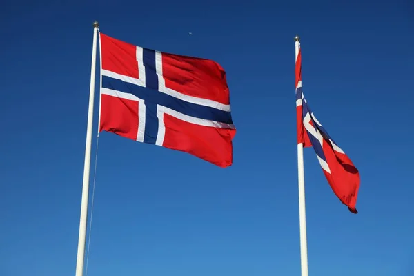 Norges Flagga Vinden Norsk Nationell Symbol — Stockfoto