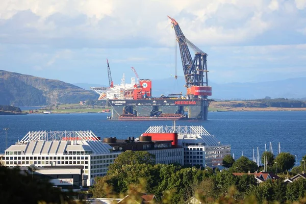 Stavanger Norway Ιουλίου 2020 Πλοίο Γερανού Sleipnir Heerema Στο Byfjorden — Φωτογραφία Αρχείου