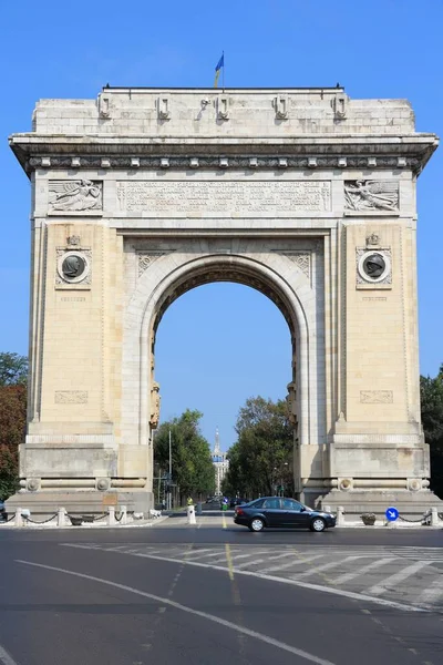 Бухарестське Місто Romania Triumphal Arch Європейські Орієнтири — стокове фото