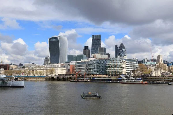 Londra Silueti Ngiltere Modern Eski Binalarla Şehir Manzarası — Stok fotoğraf