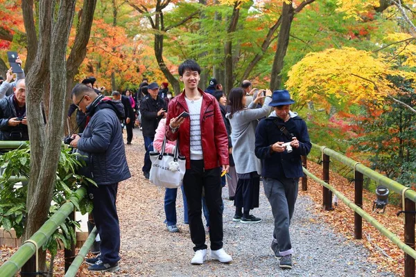 Kyoto Ιαπωνια Νοεμβριου 2016 Άνθρωποι Επισκέπτονται Τους Ιερούς Κήπους Kitano — Φωτογραφία Αρχείου