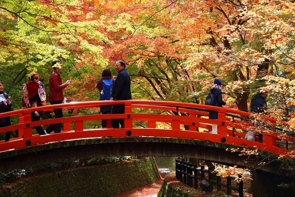 Kyoto Ιαπωνια Νοεμβριου 2016 Άνθρωποι Επισκέπτονται Τους Ιερούς Κήπους Kitano — Φωτογραφία Αρχείου