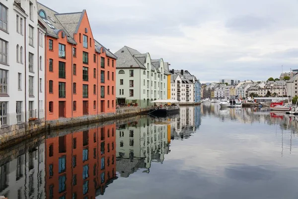 Miasto Alesund Norwegia Centrum Miasta Alesund Secesyjna Architektura — Zdjęcie stockowe