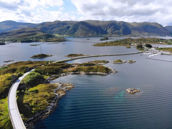 挪威群岛无人驾驶飞机视图 更多的Og Romsdal县岛屿景观与Heroy市 Blankholmen Nautoya和Gurskoya岛 — 图库照片