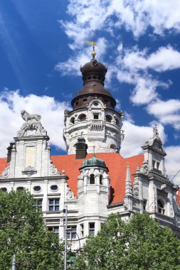Alman simgeleri, Leipzig Belediye Binası. Yeni Belediye Binası (Neues Rathaus) tarihçilik mimarisi tarzında.