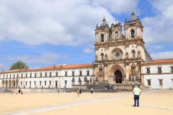 Алкобака Португаль Мая 2018 Года Люди Посещают Монастырь Алькобака Португалии — стоковое фото