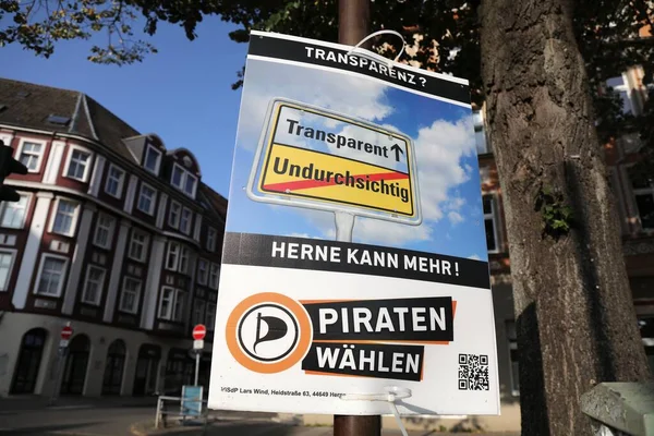 Герн Германия Сентября 2020 Избирательные Плакаты Пиратской Партии Европейские Пираты — стоковое фото