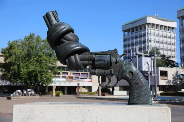 Marl Germany September 2020 Non Violence Sculpby Carl Fredrik Reutersward — 图库照片