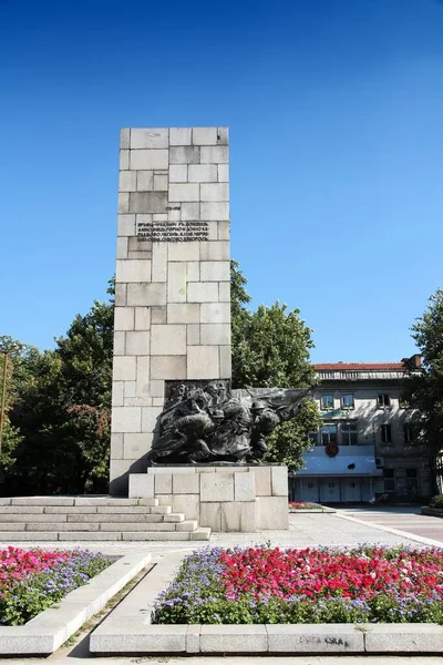 Vidin Βουλγαρια Αυγουστου 2012 Μνημείο Πεσόντων Στρατιωτών Στην Πόλη Βιντίν — Φωτογραφία Αρχείου