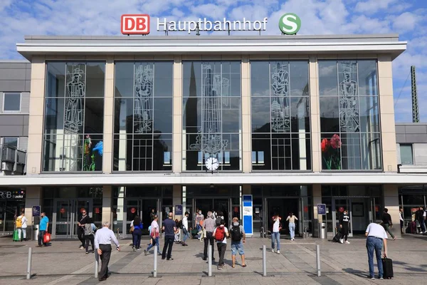 Dortmund Duitsland September 2020 Mensen Bezoeken Hauptbahnhof Het Centraal Station — Stockfoto