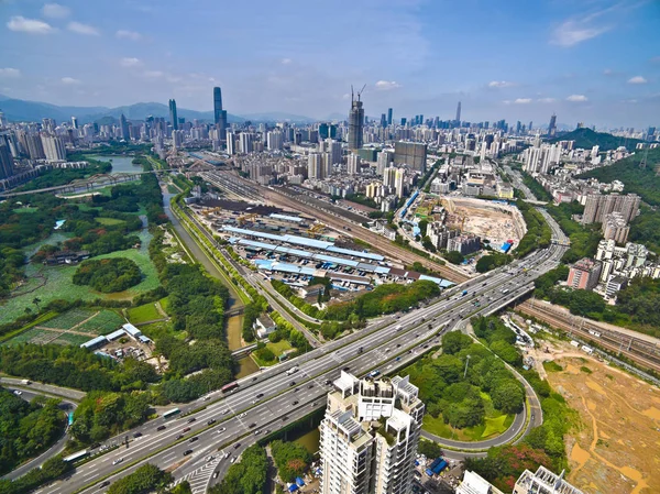 市内高架橋道路景観の空中写真 — ストック写真
