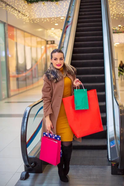 Consumismo Natal Compras Conceito Estilo Vida Happy Smiling Girl Holidays — Fotografia de Stock