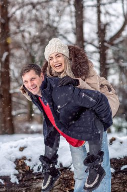 sevgi dolu mutlu genç eğleniyor kaç Winter Park içinde