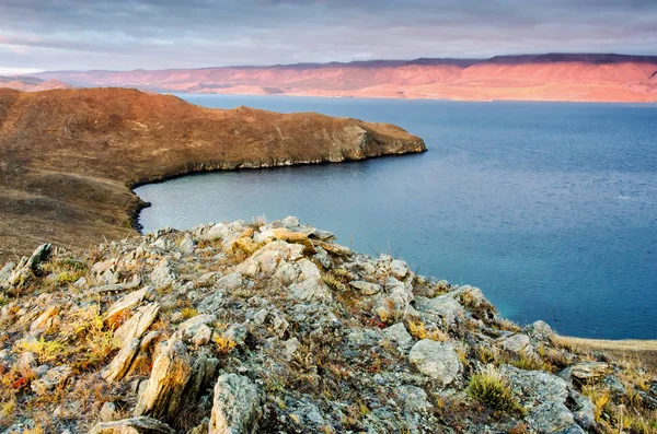 Rock Naplemente Háttér Bajkál Táj — Stock Fotó