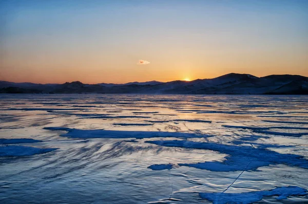 View Beautiful Drawings Ice Cracks Bubbles Deep Gas Surface Baikal — Stock Photo, Image