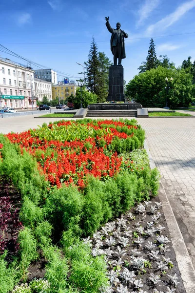 Russland, irkutsk - 6. Juli 2019: denkmal v.i. Lenin. an der kreuzung von karl marx und lenin installiert — Stockfoto