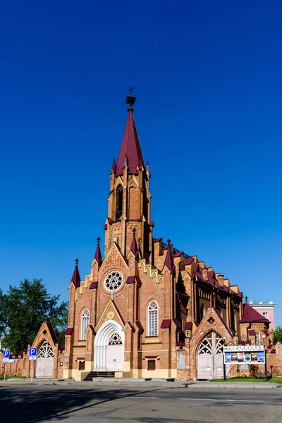 Rusia, Irkutsk - 7 de julio de 2019: Organ Hall. Filarmónica Regional de Irkutsk. Iglesia católica polaca, Siberia — Foto de Stock