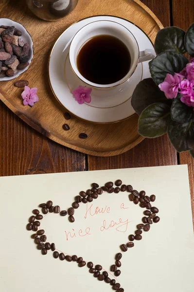 Happy Morning. Life Style shot met koffie en hart — Stockfoto