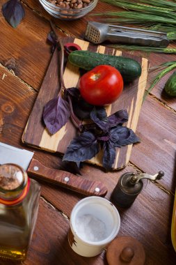 taze sebze bir odun serme ile pesto sos için malzemeler