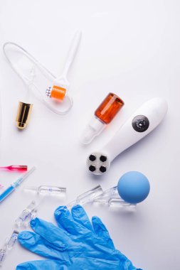  Ev ve kuaför salonu için anti-yaş mezoterapisi ayarlandı.