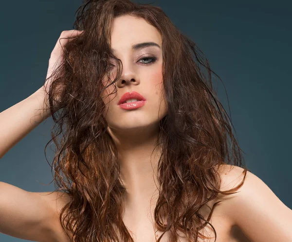 Sexy Porträt Nahaufnahme Eines Jungen Schönen Mädchens Mit Nassen Haaren — Stockfoto