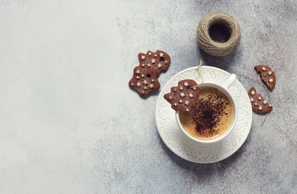 Fundo Natal Com Xícara Café Biscoitos Chocolate Carretel Linha Fundo — Fotografia de Stock