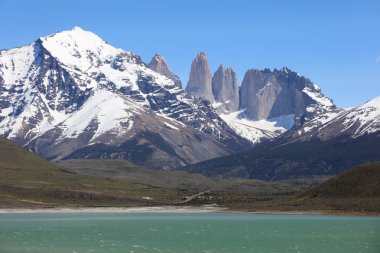 Torres del Paine Millî Parkı içinde Cordillera Paine. Patagonya. Şili