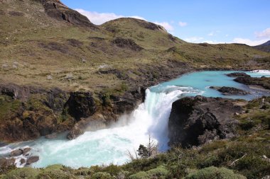 Salto Grande şelale Torres del Paine Millî Parkı içinde. Patagonya. Şili