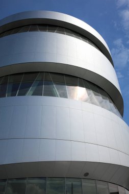 Stuttgart, Almanya 31 Mayıs 2019: Stuttgart Mercedes-Benz Müzesi. Bu Bad Cannstatt ve Mercedes Benz Welt bir parçası bulunmaktadır. Baden-Wurttemberg başkenti - Stuttgart konumlar biri 2006 yılında inşa