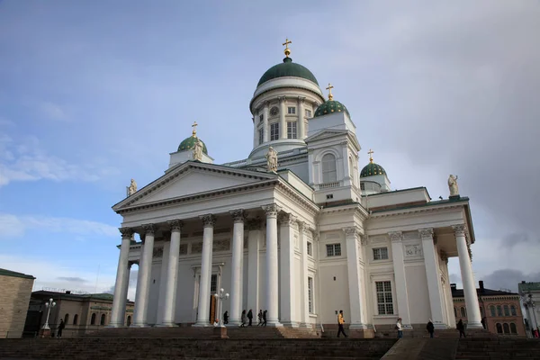 Helsinki Finlândia Outubro 2019 Turistas Catedral Helsinque Centro Cidade Helsínquia — Fotografia de Stock