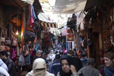 Medina, Fez, Fas, 2017 meşgul sokaklarında