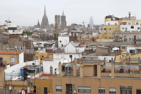 Rooftops of immigrant neighbourhood of Raval, Barcelona, Spain — Stock Photo, Image