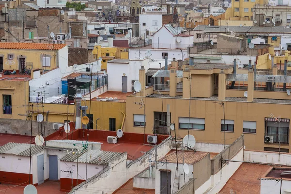 Rooftops of immigrant neighbourhood of Raval, Barcelona, Spain — Stock Photo, Image