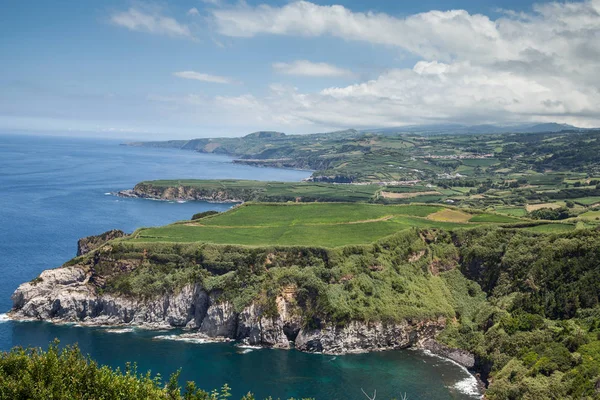 Linia brzegowa w Sao Miguel, Azory, Portugalia — Zdjęcie stockowe