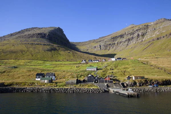 Sydradalur pier, kalsoy, färöer inseln — Stockfoto