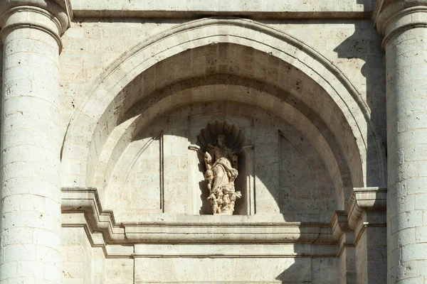 2017 Valladolid Spain December 2018 Catedral Valladolid Portal Close Statue — 스톡 사진