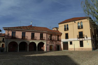 Leon, İspanya - 9 Aralık 2019 Plaza Sta Mara del Camino, barrio humedo