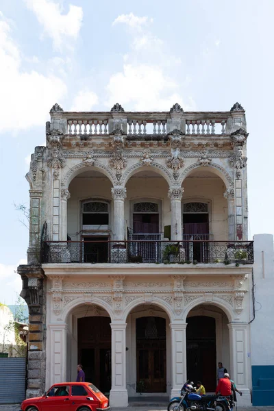 Гавана Куба Февраля 2015 Пример Колониальной Архитектуры Пасео Марти Балконами — стоковое фото