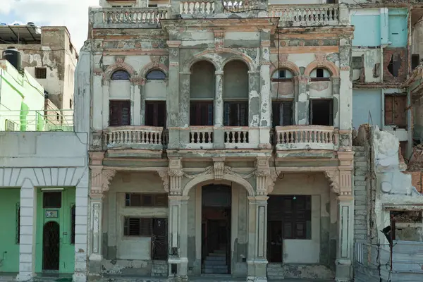 Havana Cuba Fevereiro 2015 Exemplo Arquitetura Colonial Malecon Com Varandas — Fotografia de Stock