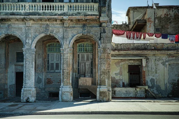 Havana Cuba Februari 2015 Voorbeeld Van Koloniale Architectuur Malecon Met — Stockfoto