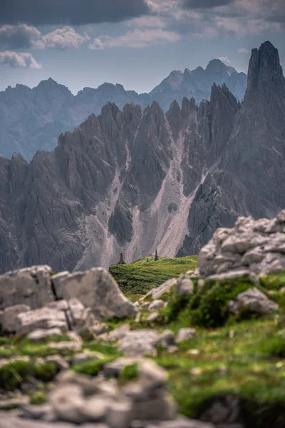 Tourists Dolomites Valley Italy — Stock Photo, Image