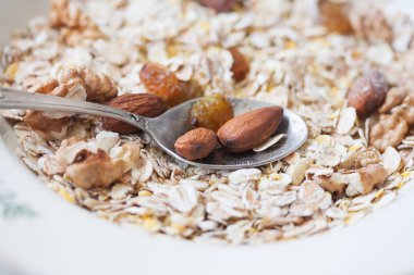 Kase fındık, yulaf ezmesi yararlı gıda