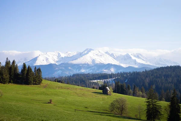 Vacker utsikt över bergslandskapet, nationalparken Tatra, Polen. Höga Tatrabergen, Karpaterna — Stockfoto