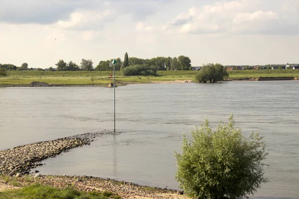 Netherlands Holland Dutch Gelderland Bommelerwaard Zaltbommel July 2017 Jetty River — 图库照片