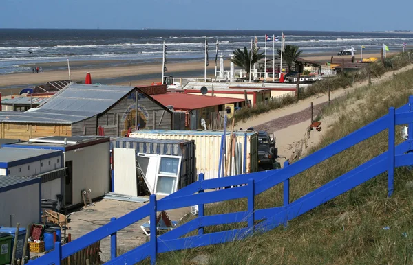 Hollanda, Hollanda, Flamanca, Kuzey Hollanda, Zandvoort, Mayıs 2016: teraslar terk edilmiş bir 