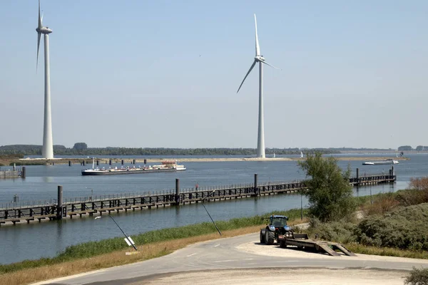 オランダ オランダ オランダ ゼーラント州 Philipsdam 2018 Traffic ライト Krammersluizen にかかる橋 — ストック写真