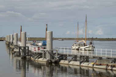 Hollanda, Kuzey-Holland, Den-Oever, Temmuz 2018:View Den Oeve outport üzerinde